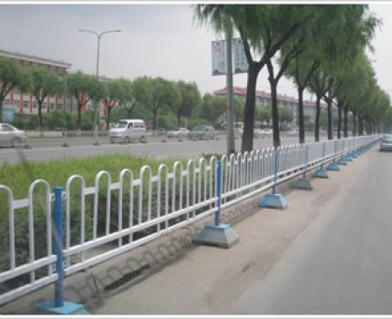 交通圍欄 交通圍欄